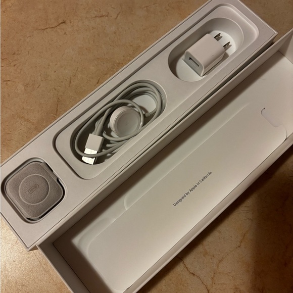 Apple Watch 4 Series 40mm - Picture 7 of 9